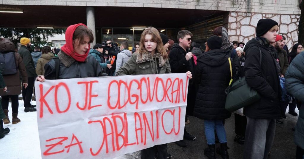 Studenti u Sarajevu podržali kolege u Srbiji: “Budimo oni koji ne zaboravljaju”