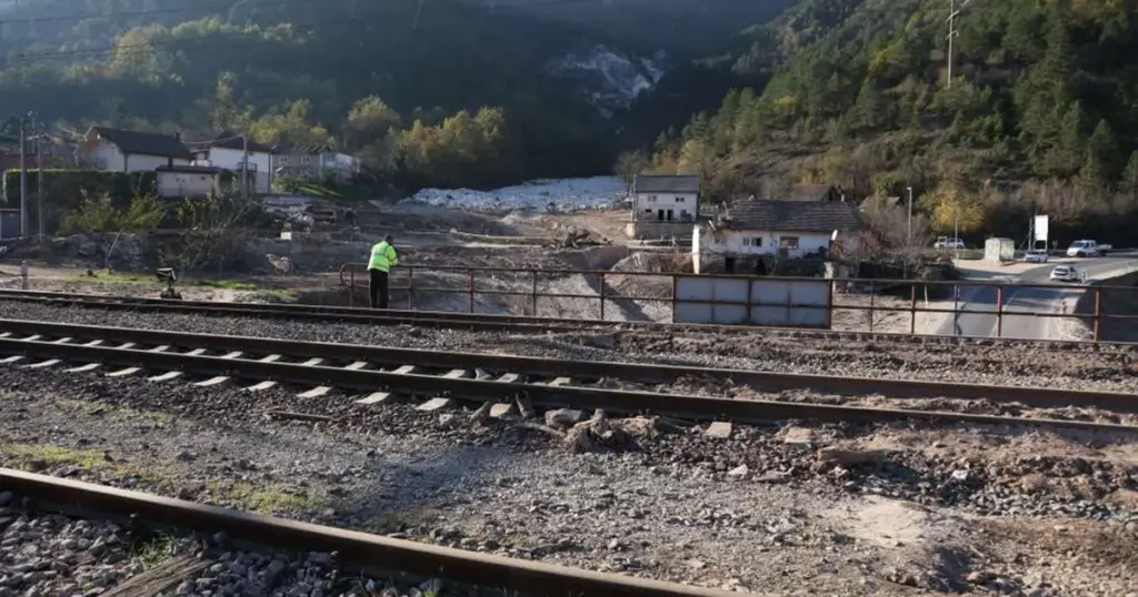 Izvode se radovi na sanaciji i rekonstrukciji željezničke pruge na lokalitetu Komadinovo vrelo