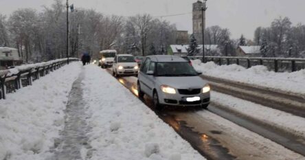 Nastava odgođena zbog vremenskih nepogoda, u većini škola nema struje