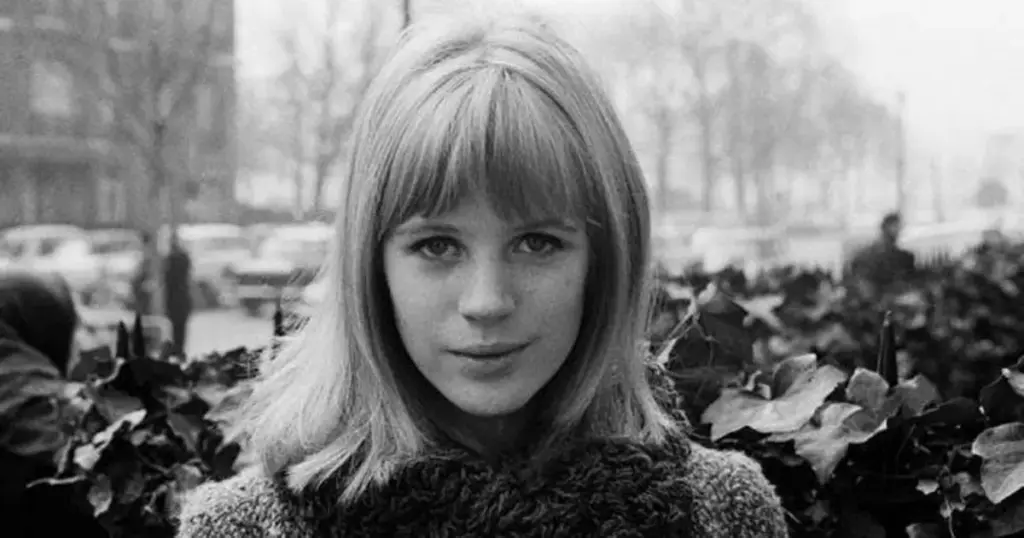 Umrla je Marianne Faithfull, legendarna britanska pjevačica i glumica