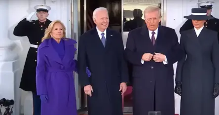 Trump pronašao pismo koje mu je ostavio Biden, pozvao sve u prostoriji da ga zajedno pročitaju