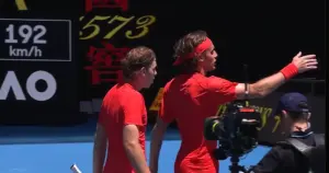 Stefanos Tsitsipas šokantno ispao u prvom kolu Australian opena