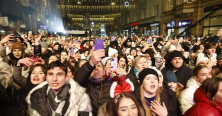 MUP potvrdio: Na javnom dočeku nove godine u Sarajevu bilo 55.500 ljudi