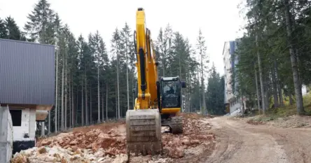 Klizišta se aktivirala širom BiH, na lokalitetu “Curine njive” prisutne duboke pukotine