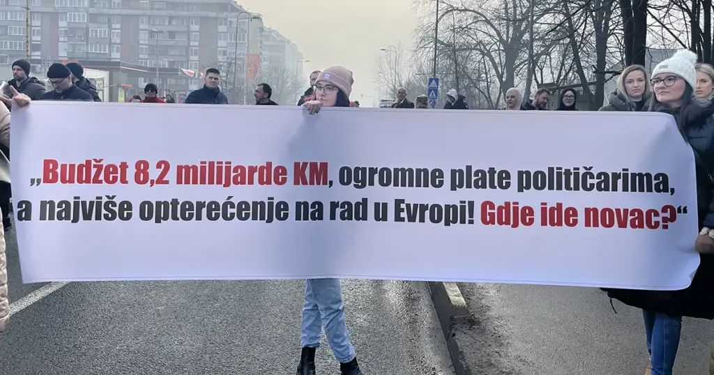 Protest privrednika ispred Vlade FBiH: Ovo su njihovi zahtjevi