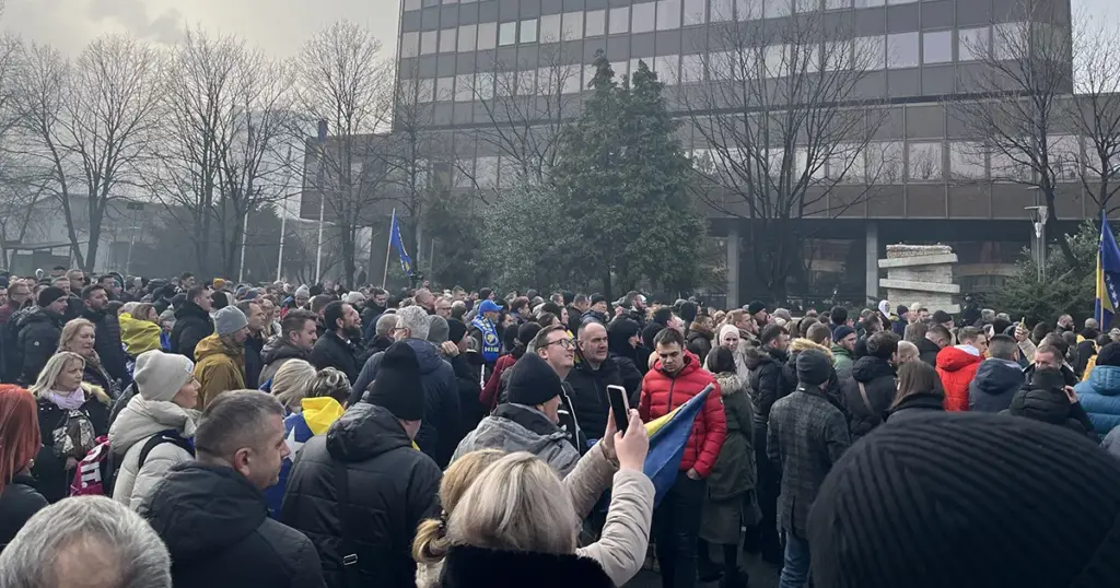 Protest privrednika ispred Vlade FBiH, ovo je pet zahtjeva koje žele da budu usvojeni