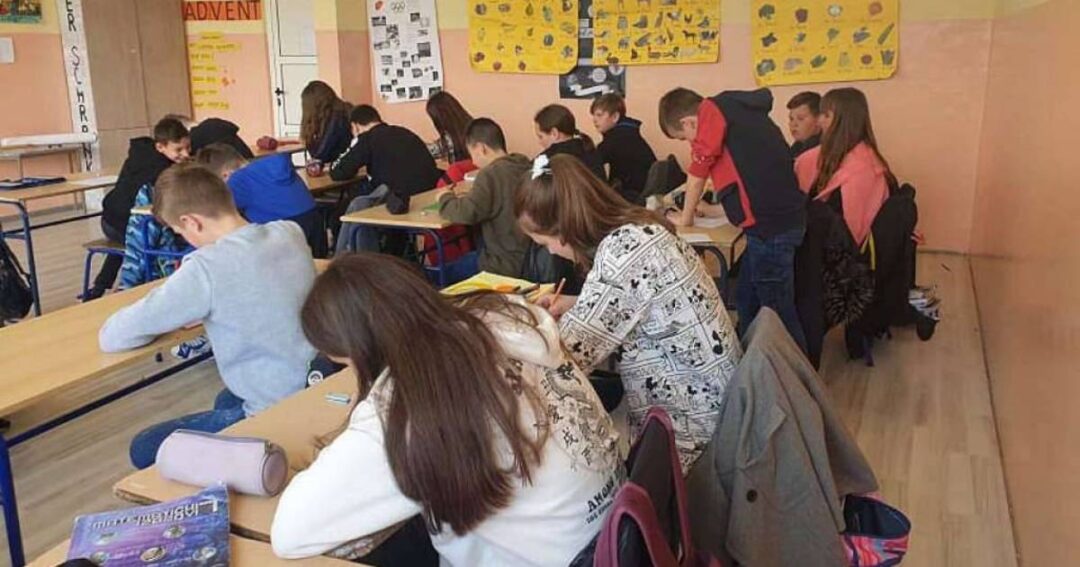 skola nastava ucenici ucionica