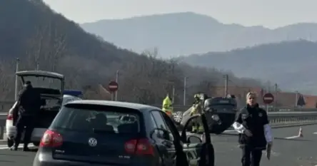 U dvije teške saobraćajne nesreće na bh. autoputevima prevrnuti automobili