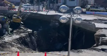 Kabina kamiona koja je propala u rupu nađena 30 metara nizvodno. U njoj bilo tijelo